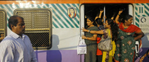 mumbai Local train Ladies compartment